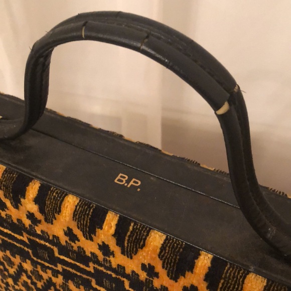 Trendy Rare Vintage Black & Mustard Briefcase🎊 - Picture 4 of 15